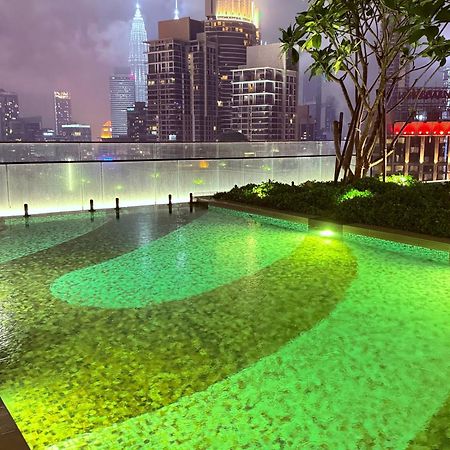 Appartamento Maxx Royal Axon Bukit Bintang Kuala Lumpur Esterno foto