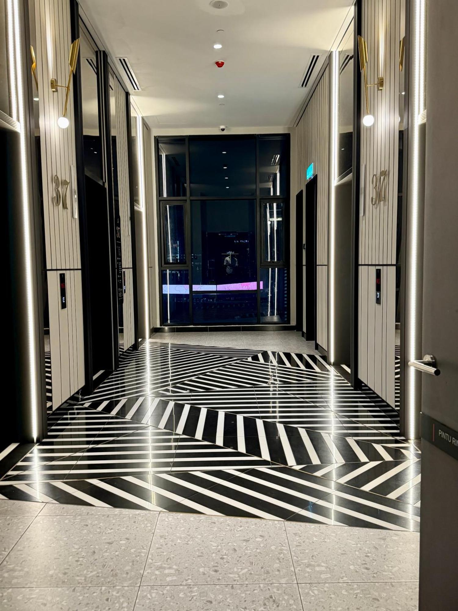 Appartamento Maxx Royal Axon Bukit Bintang Kuala Lumpur Esterno foto