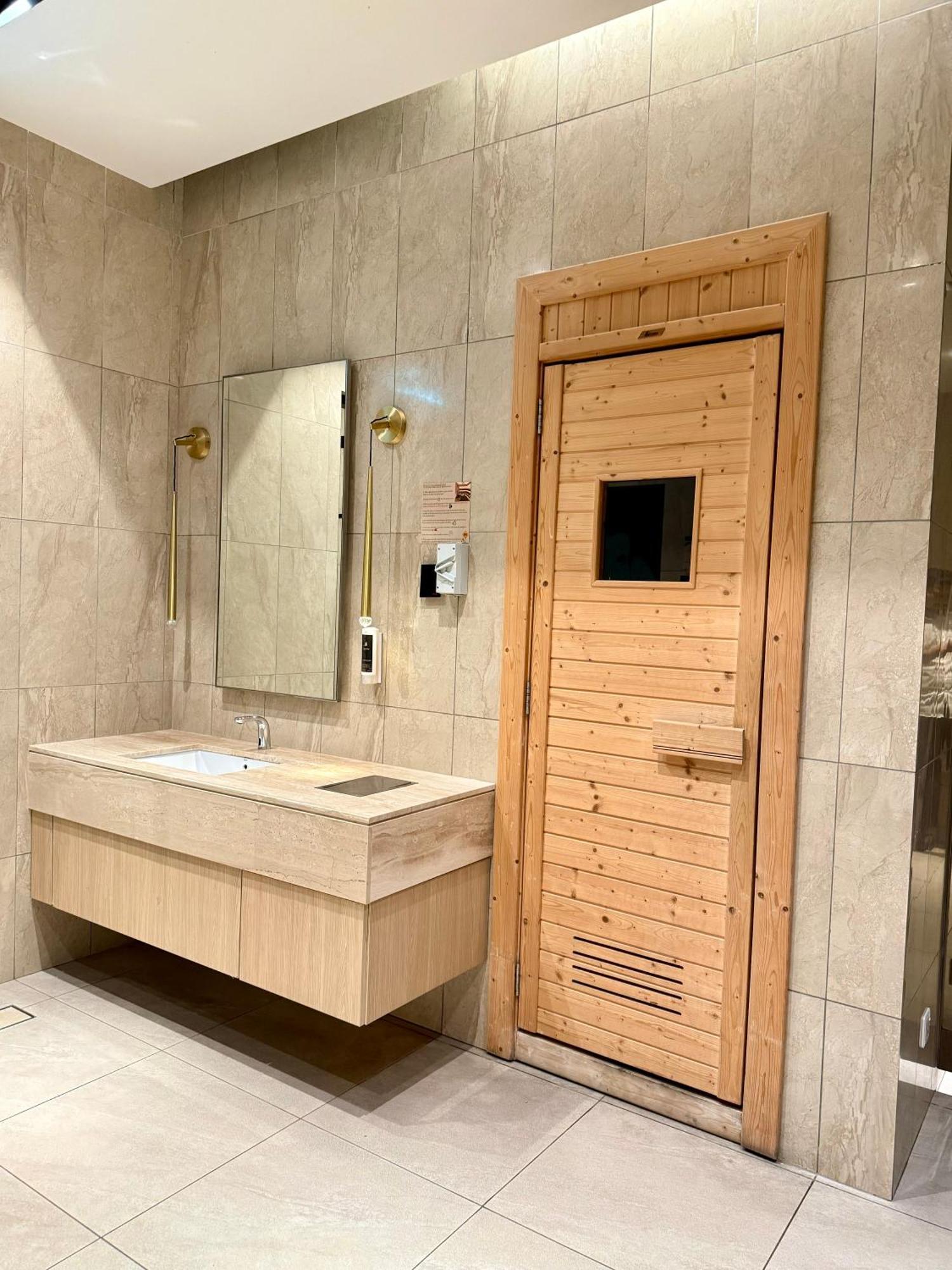Appartamento Maxx Royal Axon Bukit Bintang Kuala Lumpur Esterno foto